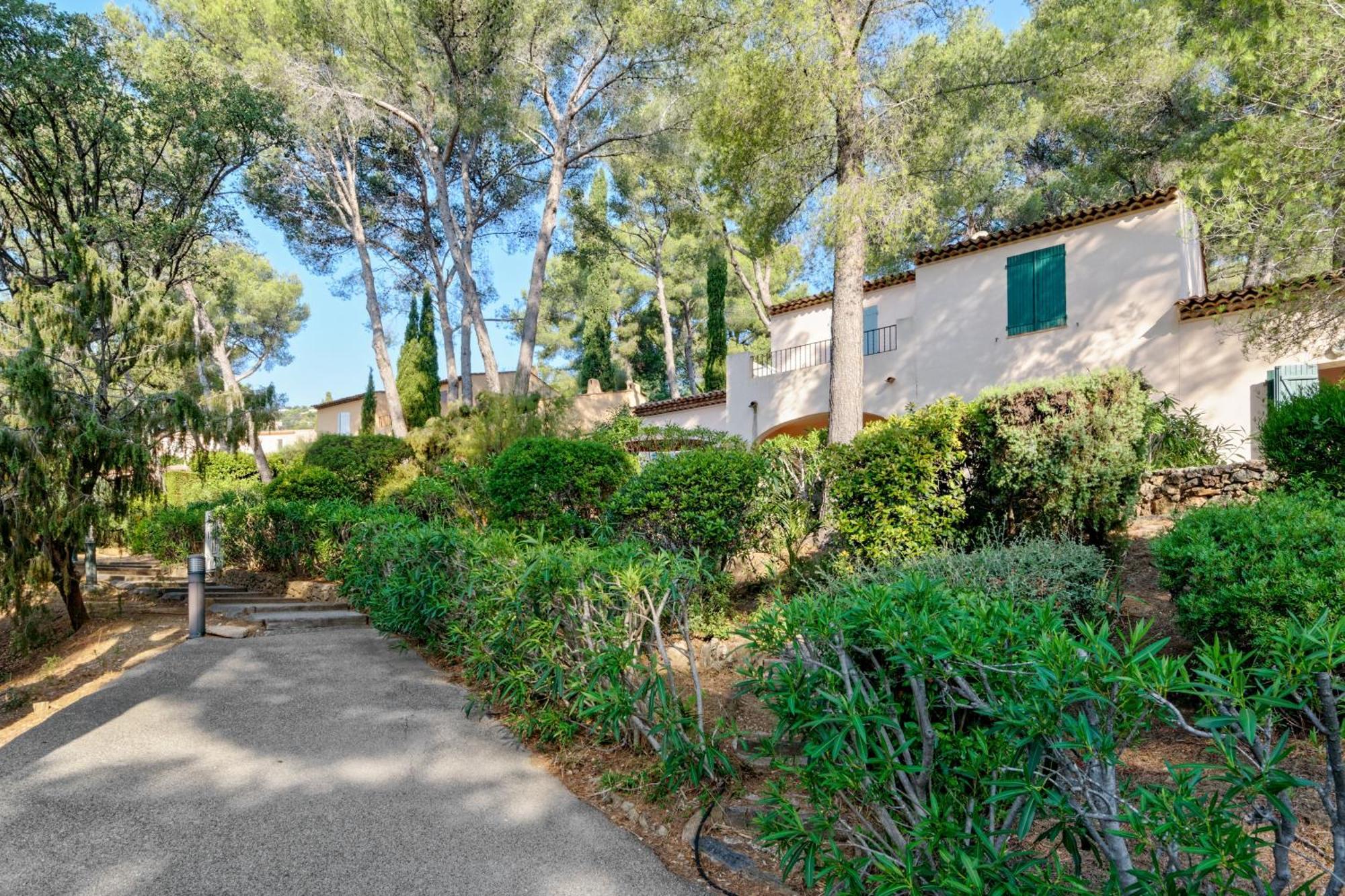Residence Partenaire Le Domaine De Garlande Cavalaire-sur-Mer Exterior photo